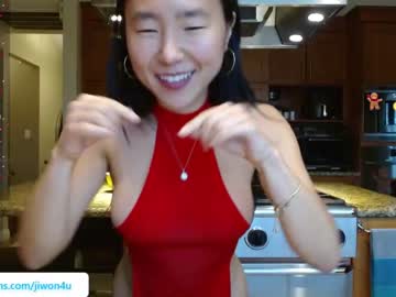 girl
        jiwon4u cam image #3121347