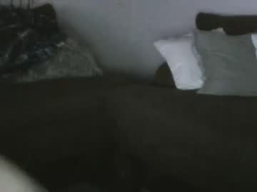 girl
        cloverqueen21 cam image #3811509