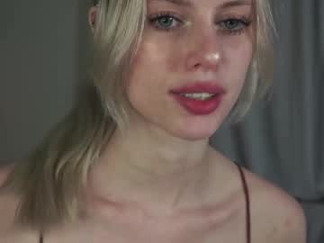 girl
        audreycarvin cam image #6619308