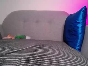 girl
        sarah__marlow__ cam image #5991980