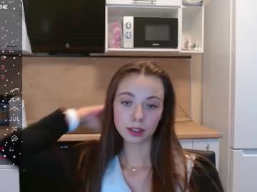 girl
        goldy_grace cam image #2263702