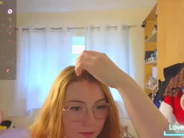 girl
        autumngrove cam image #6066026