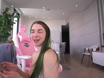 girl
        bailey_eilish cam image #5036126