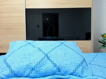 girl
        angell6969 cam image #6200581