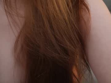 girl
        milablum cam image #6805495