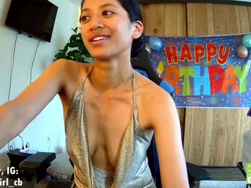 girl
        hawaiigirl_ cam image #2418883