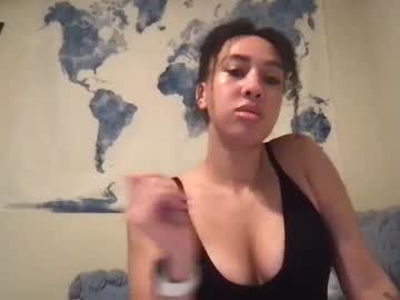 girl
        goddesslexixx cam image #1823474