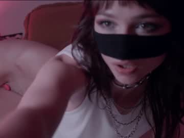 girl
        chaturbatable cam image #2721619
