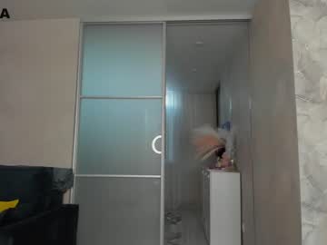 girl
        mia_devill cam image #1085520