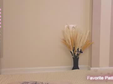 girl
        meghanesse cam image #5150544