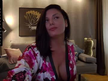 girl
        karrin cam image #2242571