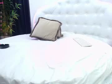 girl
        melanielexxx cam image #2317005