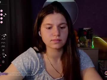 girl
        bellaelya cam image #6609971