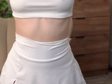 girl
        refined_style cam image #5235420
