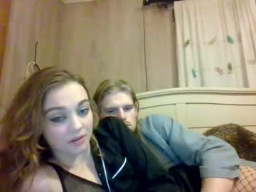 couple
        adrienna420 cam image #2880188