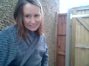 girl
        eatmypie69 cam image #2897482