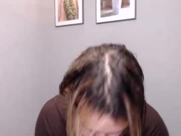 girl
        roselin_a cam image #584136