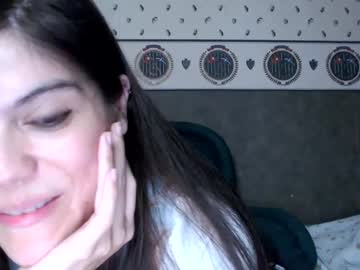 girl
        moonghosts cam image #4955172