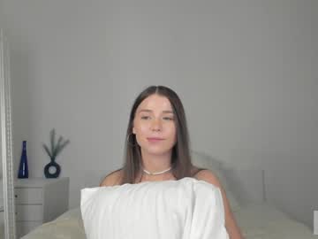 girl
        violetta_finch cam image #4248991