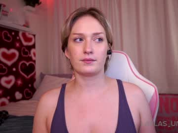 girl
        laylas_universe cam image #3555097