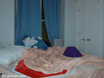 girl
        aynmarie cam image #1608423