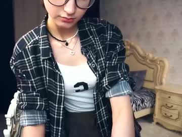 girl
        udelegorbett cam image #6100533