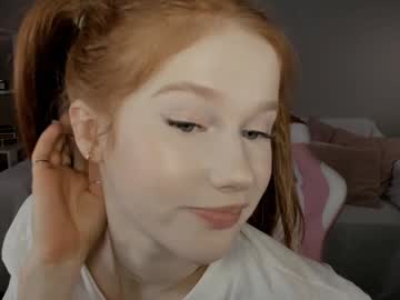 girl
        leahsthetics cam image #6071416