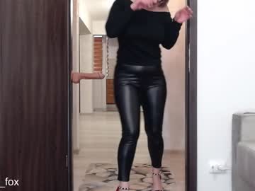 girl
        carmela_fox cam image #6566840