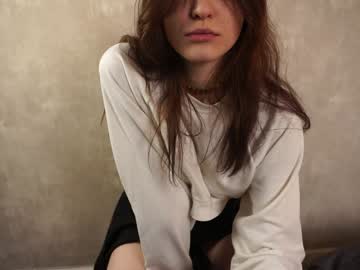 girl
        kinarmyali cam image #5465824