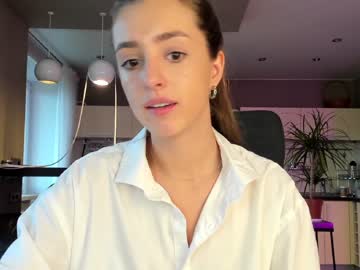 girl
        coy_amina_ cam image #186172
