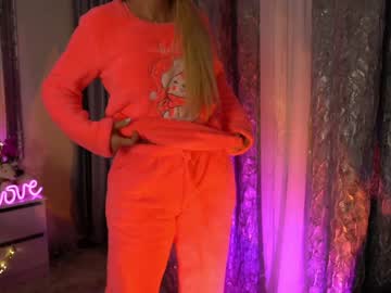 girl
        sweety_rinushka_ cam image #493000