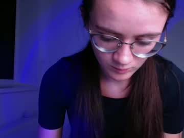 girl
        ketrin_pirsss cam image #5035618