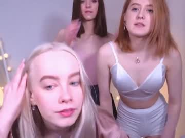 girl
        judy_luss cam image #1218560