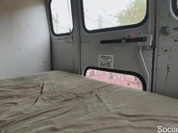 couple
        busbuddies cam image #5208857