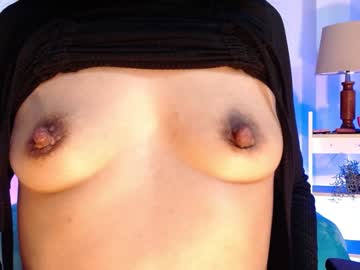 girl
        kate_owenns cam image #4836907