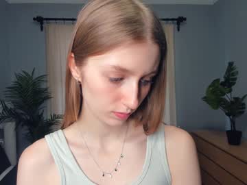 girl
        evamatthews cam image #905884