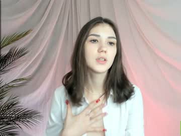girl
        baileywalton cam image #3183361