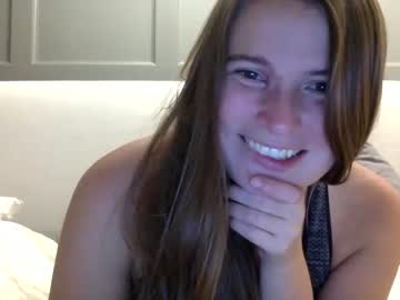 girl
        carolinakiss14 cam image #351184