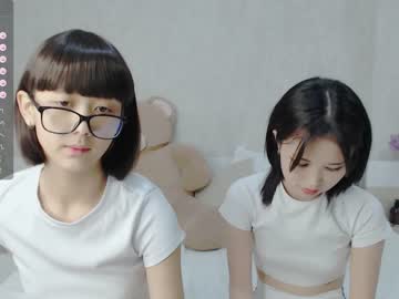 girl
        little_yena cam image #2647637