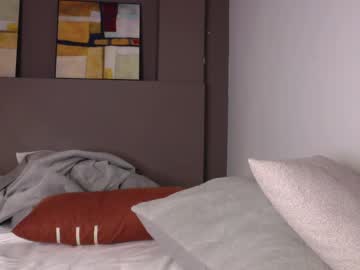 girl
        latinella cam image #5220636