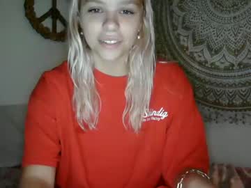 girl
        cindyloulou1 cam image #1994821