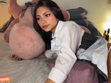 girl
        sweet_littleee cam image #6170249