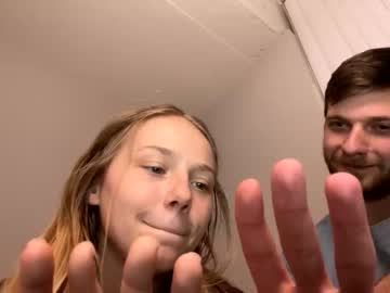couple
        bettywilde cam image #823722