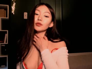 girl
        aimeclarks cam image #3691058