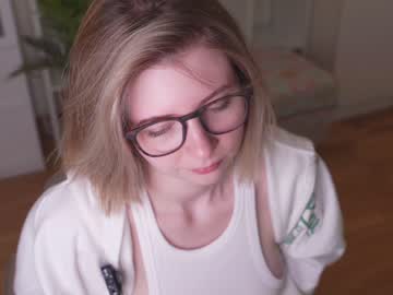 girl
        vixenp cam image #1111278