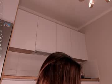 girl
        sharlin_13 cam image #4769731