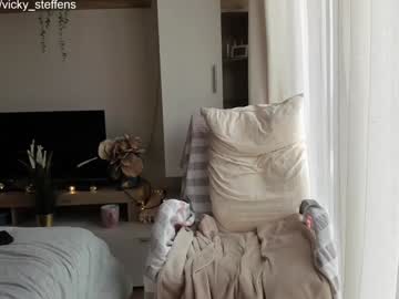 girl
        bestgirl_ofthe_neighborhood cam image #4295933