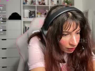 girl
        kalina_kittie cam image #6993097