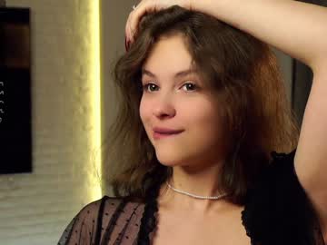 girl
        a_whole_eternity cam image #4061228