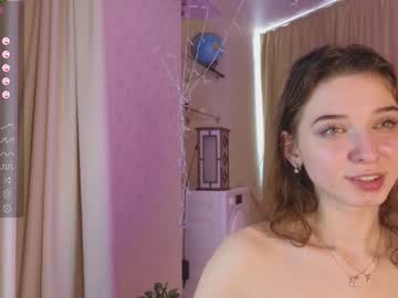 girl
        checkmypeach cam image #3348681